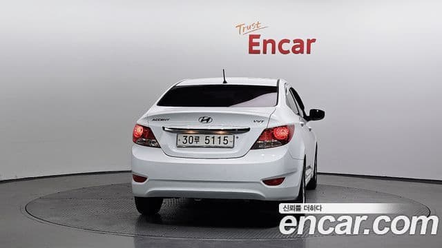 Hyundai Accent(новый кузов / новое поколение) Premier, 2012 4