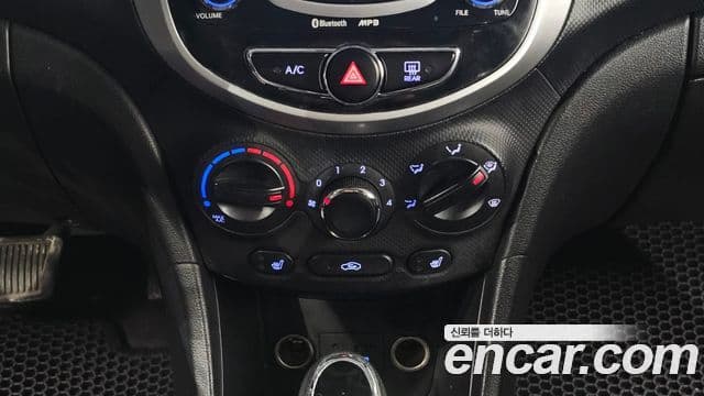 Hyundai Accent(новый кузов / новое поколение) Premier, 2012 17