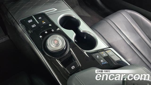 Kia K8 Prestige, 2022 9