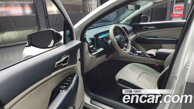 Kia Sportage 5세대 гибрид Signature Gravity 2WD, 2022 10