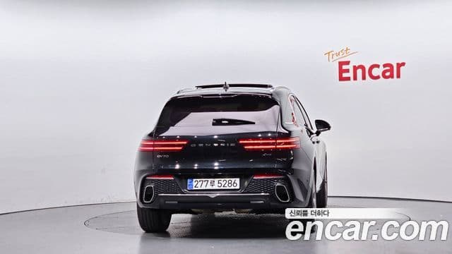 Genesis GV70, 2021 4