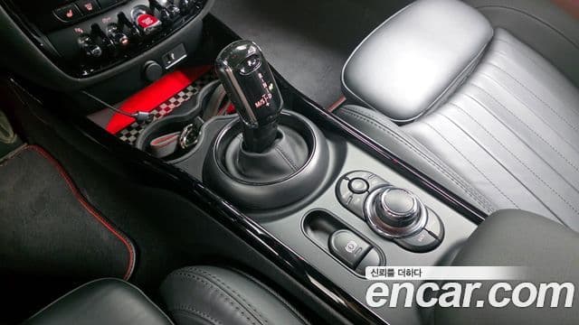 Mini Cooper S 클럽맨 2세대, 2023 9