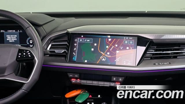 Audi Q4 e-Tron (F4), 2022 14