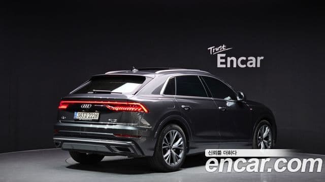 Audi Q8 (4M) Premium, 2021 2