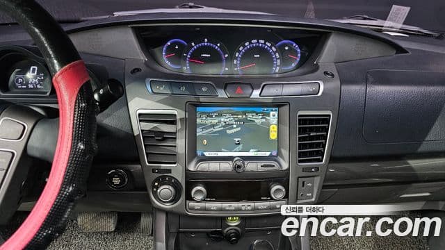 KG모빌리티(SsangYong) Korando 투리스모 4WD RT 11인승, 2014 14