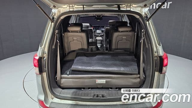 KG모빌리티(SsangYong) Korando 투리스모 4WD RT 11인승, 2014 20