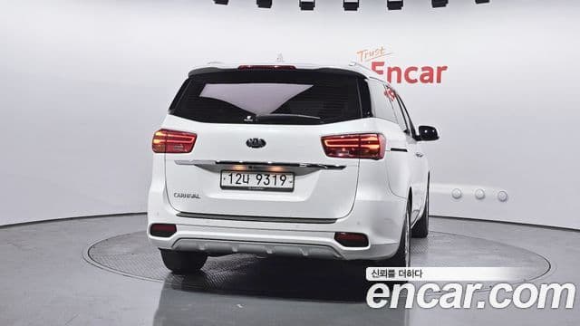 Kia The / новый New Carnival Noblesse, 2019 4