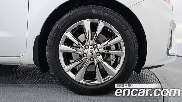 Kia The / новый New Carnival Noblesse, 2019 все фото