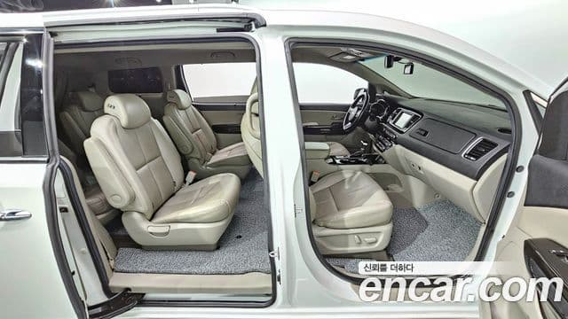 Kia The / новый New Carnival Noblesse, 2019 12