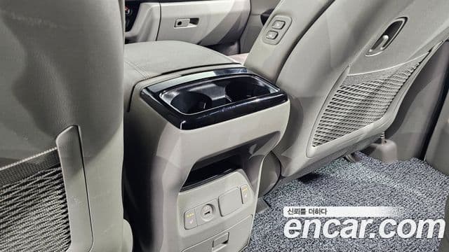 Kia The / новый New Carnival Noblesse, 2019 19