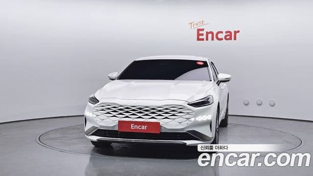 Kia K8 гибрид Signature, 2023 3