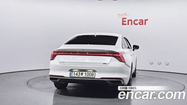 Kia K8 гибрид Signature, 2023 4
