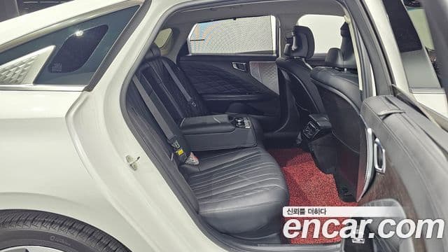 Kia K8 гибрид Signature, 2023 11