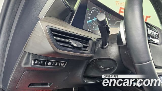 Kia K8 гибрид Signature, 2023 14