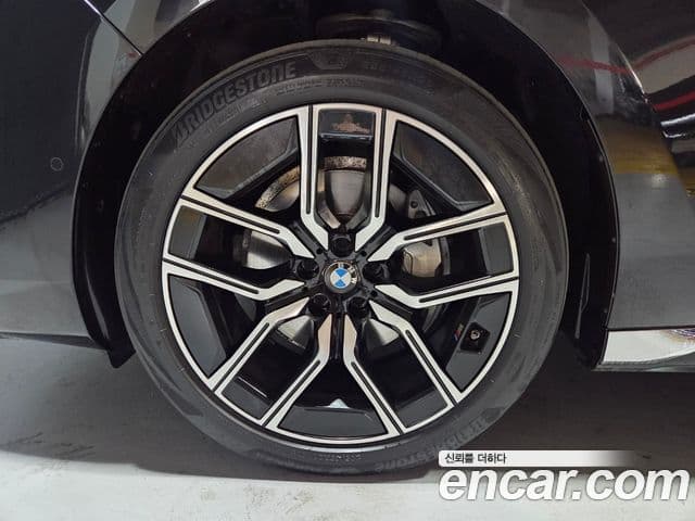 BMW 7시리즈 (G70) 740d xDrive M Sport, 2024 все фото