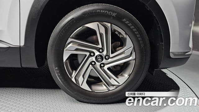 Hyundai The / новый New Santa Fe Exclusive, 2023 все фото