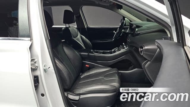 Hyundai The / новый New Santa Fe Exclusive, 2023 10