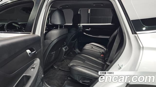 Hyundai The / новый New Santa Fe Exclusive, 2023 12