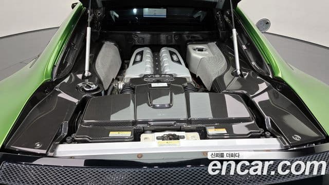 Audi R8 5.2 V10 купе, 2015 6