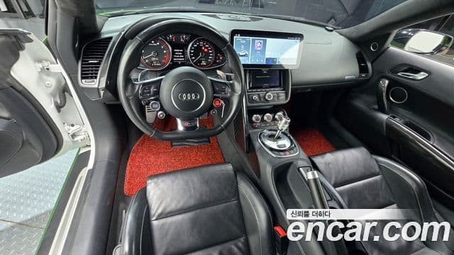 Audi R8 5.2 V10 купе, 2015 7