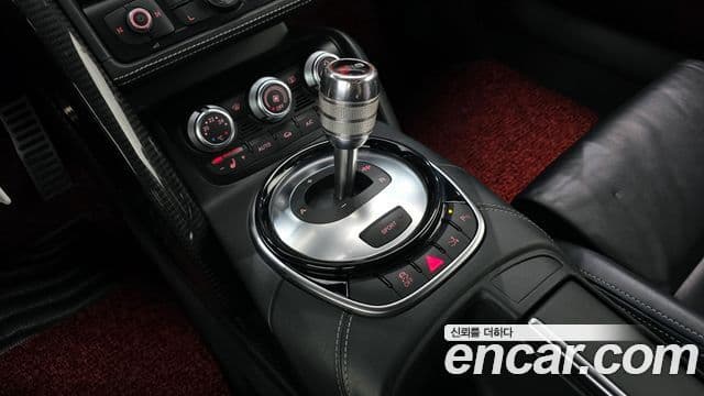 Audi R8 5.2 V10 купе, 2015 9