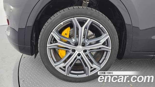 Maserati Levante 3.0 S AWD GranLusso, 2019 все фото