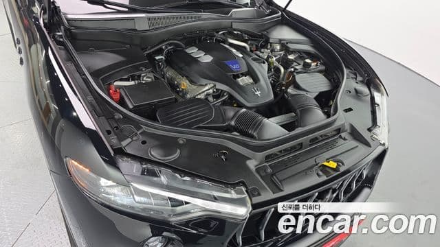 Maserati Levante 3.0 S AWD GranLusso, 2019 6