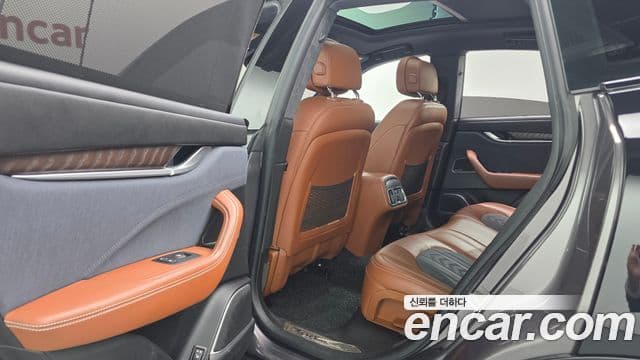 Maserati Levante 3.0 S AWD GranLusso, 2019 17