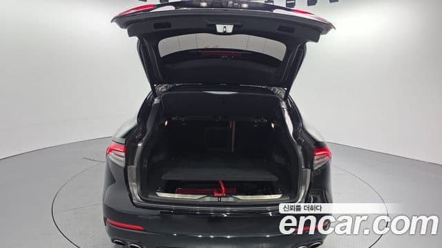 Maserati Levante 3.0 S AWD GranLusso, 2019 20