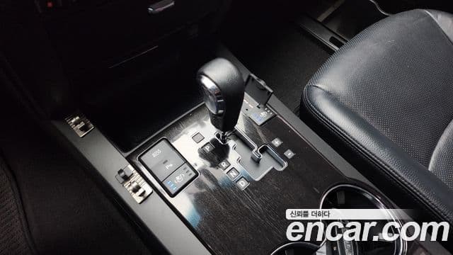 Kia Mohave 4WD KV300, 2015 9