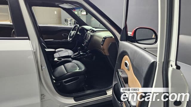 Kia The / новый New Soul Special, 2017 10