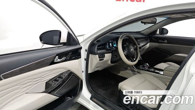 Kia K7 Premier гибрид Signature, 2020 10