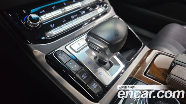 Genesis EQ900 Premium Luxury, 2016 9