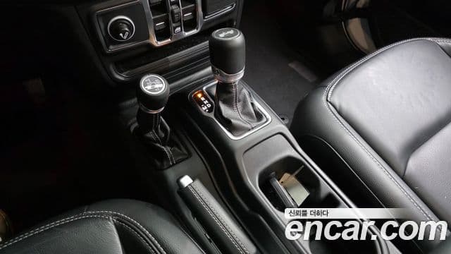 Jeep Wrangler (JL) 2.0 Overland 4도어, 2021 9