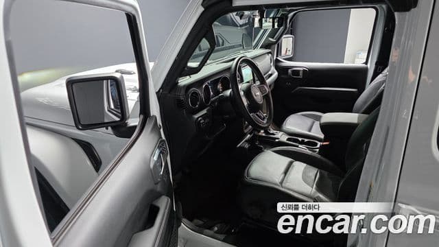 Jeep Wrangler (JL) 2.0 Overland 4도어, 2021 11