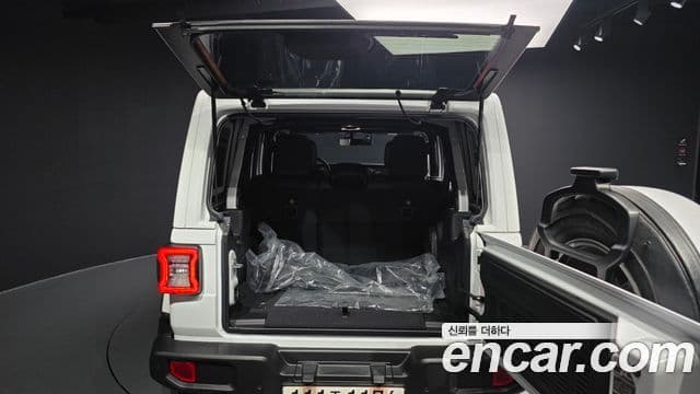 Jeep Wrangler (JL) 2.0 Overland 4도어, 2021 20