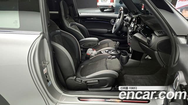 Mini Cooper S 3세대, 2024 11
