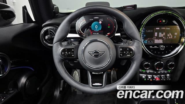 Mini Cooper S 3세대, 2024 13