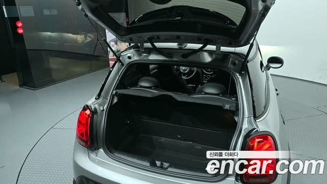 Mini Cooper S 3세대, 2024 20