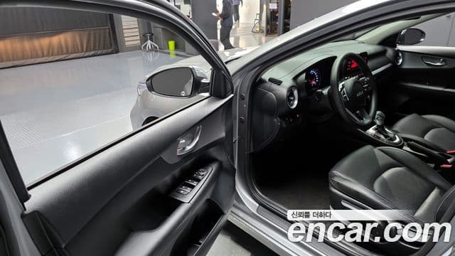 Kia The / новый New K3 2세대 Trendy, 2022 11