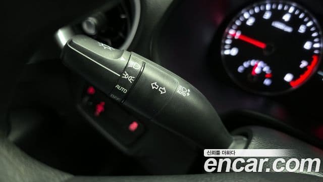 Kia The / новый New K3 2세대 Trendy, 2022 18