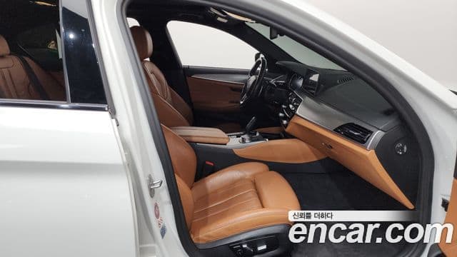 BMW 5시리즈 (G30) 530i M Sport, 2017 11