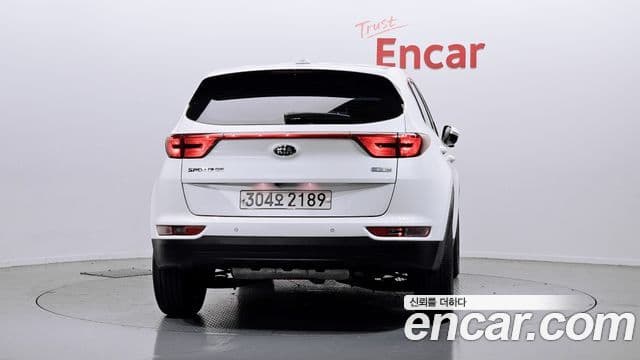Kia Sportage 4세대 дизель 1.7 2WD Trendy, 2018 3