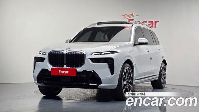 BMW X7 (G07) xDrive 40i M Sport 6인승, 2025 1