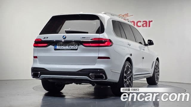 BMW X7 (G07) xDrive 40i M Sport 6인승, 2025 2