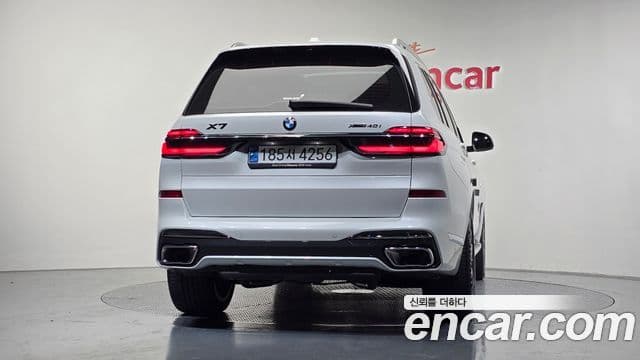BMW X7 (G07) xDrive 40i M Sport 6인승, 2025 4