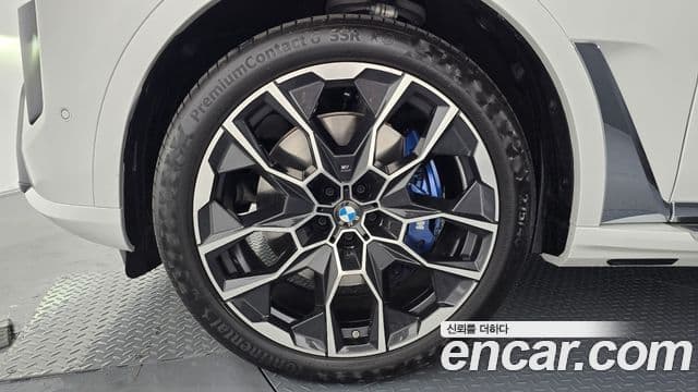 BMW X7 (G07) xDrive 40i M Sport 6인승, 2025 все фото