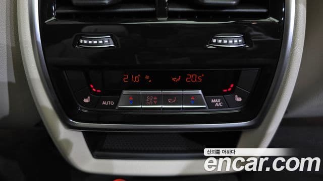 BMW X7 (G07) xDrive 40i M Sport 6인승, 2025 18