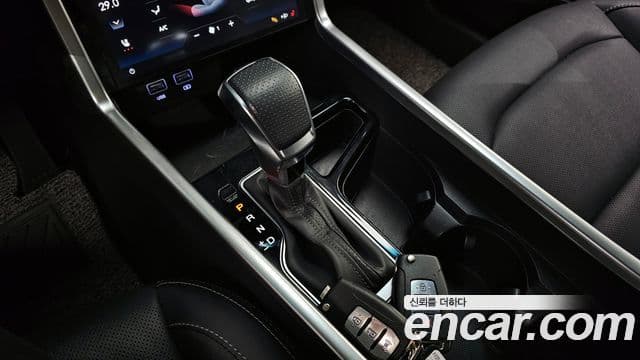 KG모빌리티(SsangYong) Torres T7, 2023 9