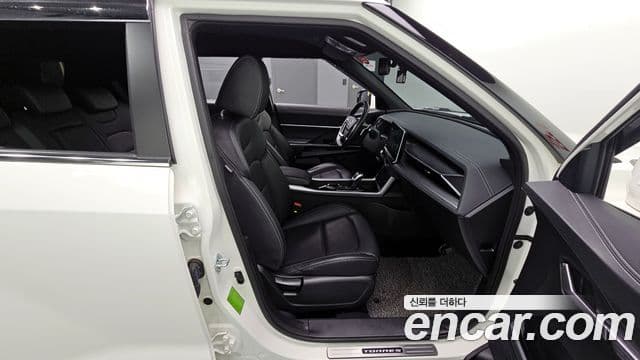 KG모빌리티(SsangYong) Torres T7, 2023 12